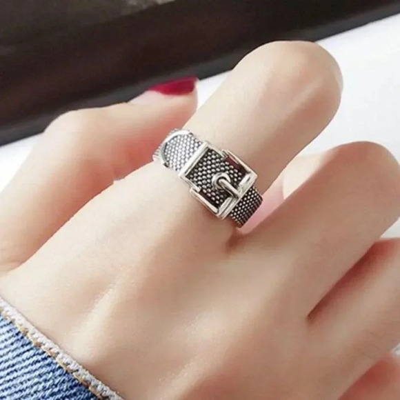 Minimalist 925 Sterling Silver Belt Buckle Ring - Picture 1 of 4